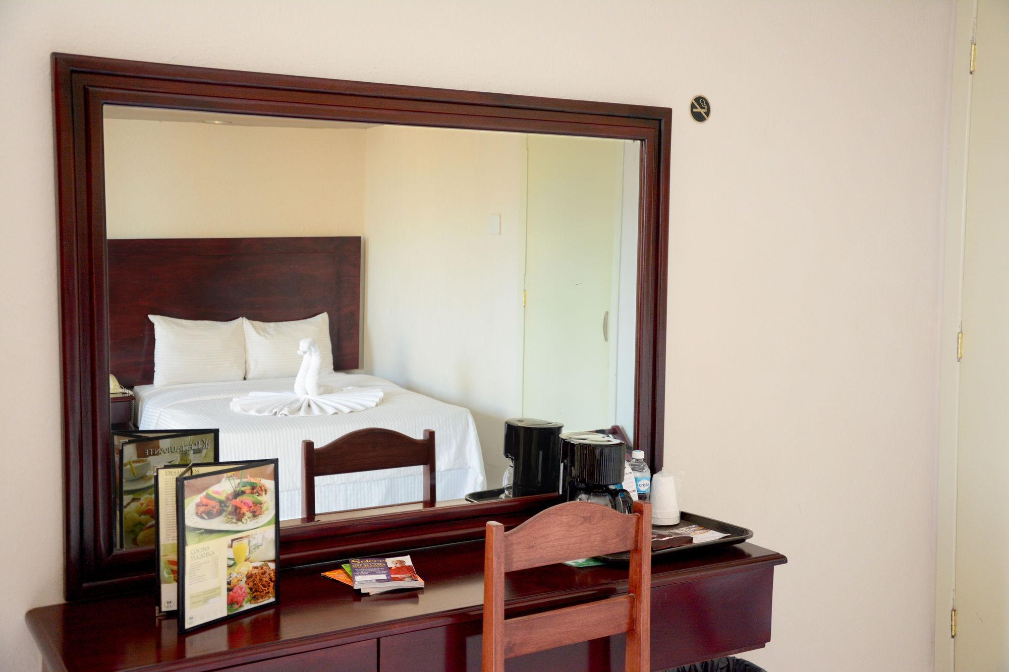 Hotel Maria Del Carmen Mérida Dış mekan fotoğraf